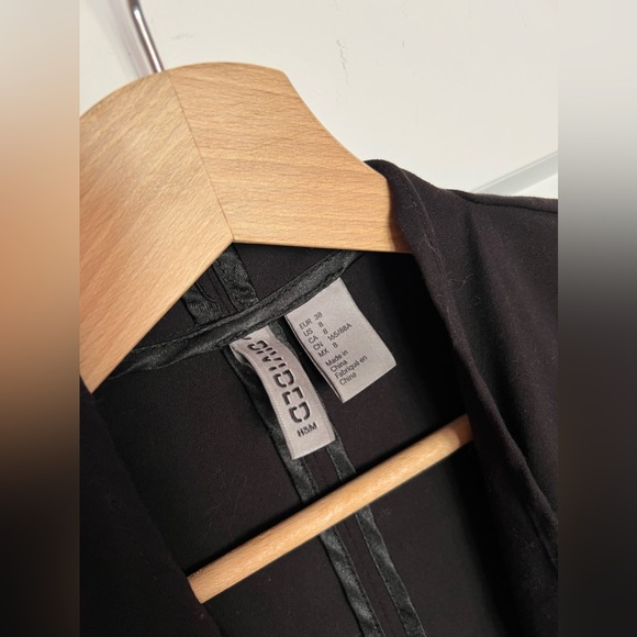 h + m divided collection black jacket - Picture 2 of 3